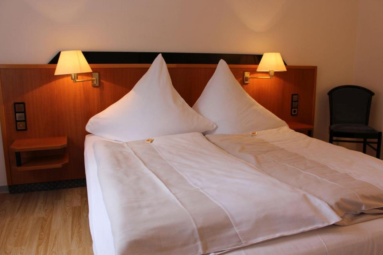 Hotel Berghof Wasserkuppe & Gaestehaus Fuldaquelle Gersfeld Room photo