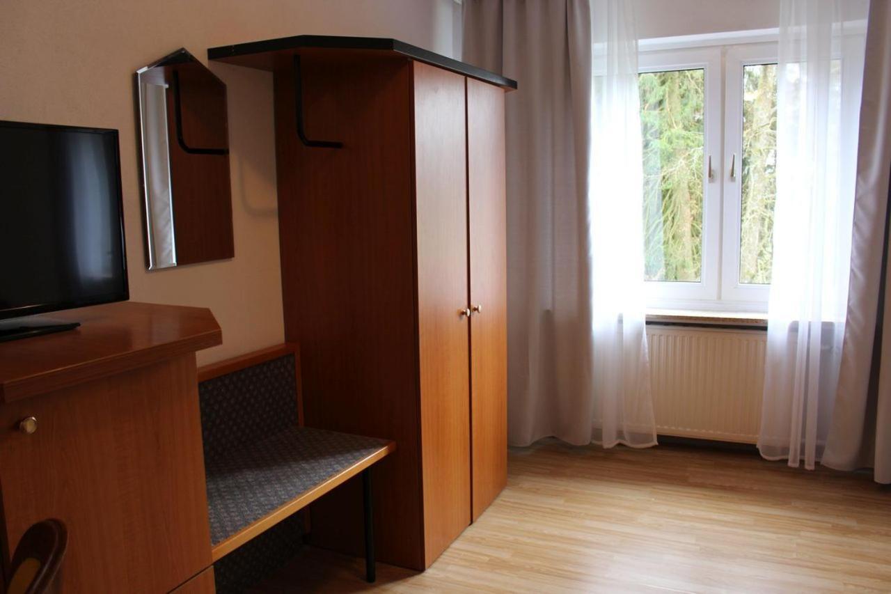 Hotel Berghof Wasserkuppe & Gaestehaus Fuldaquelle Gersfeld Room photo