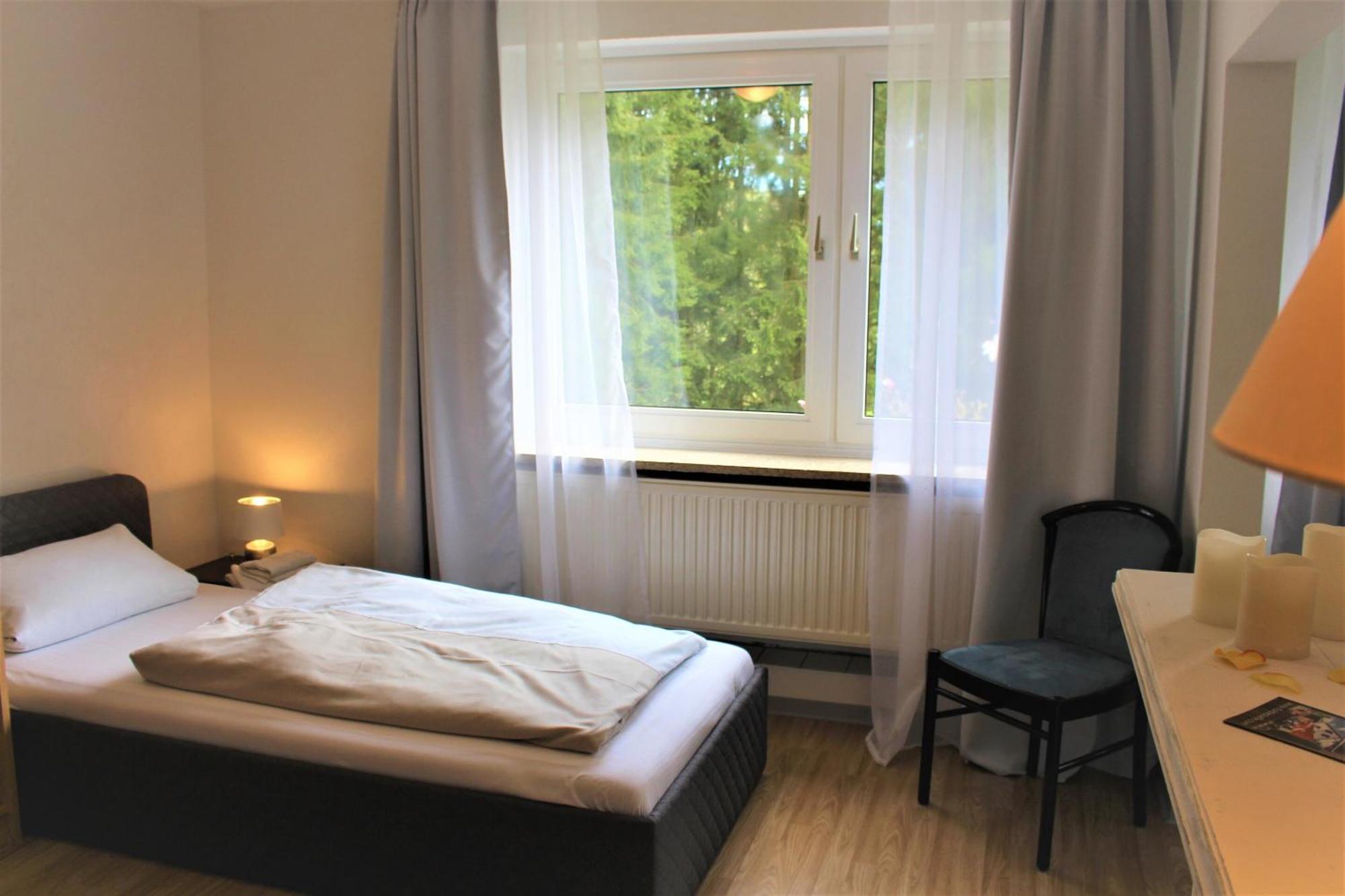 Hotel Berghof Wasserkuppe & Gaestehaus Fuldaquelle Gersfeld Room photo